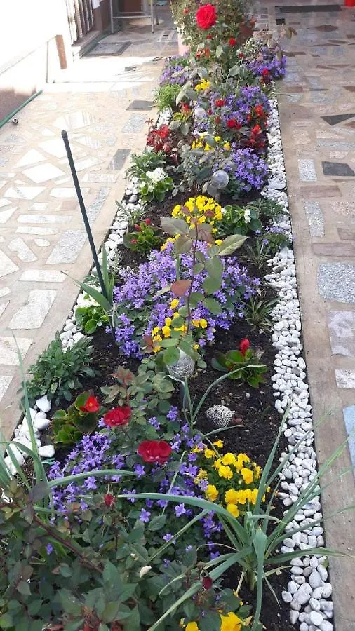 Ela I Gabi Apartment Omisalj Homestay