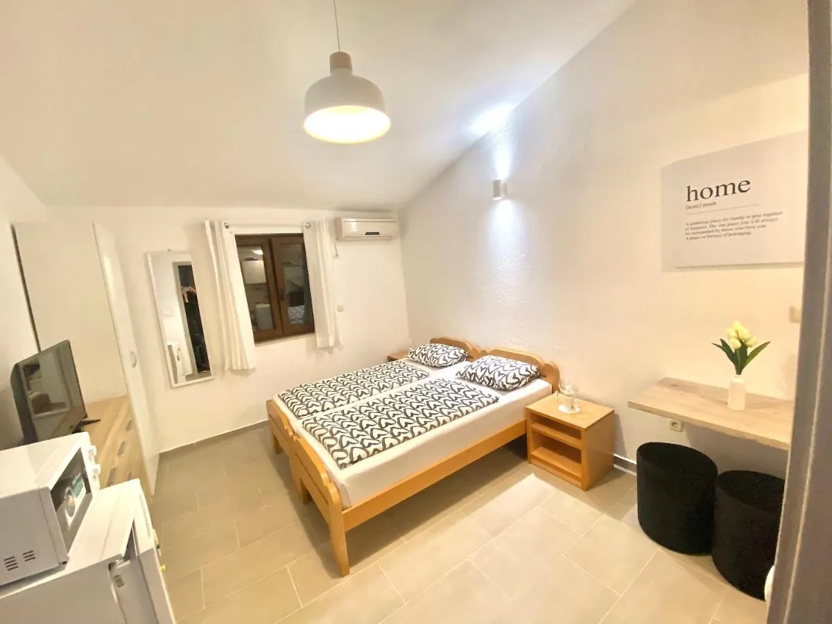 Ela I Gabi Apartment Omisalj 0*,  Croatia