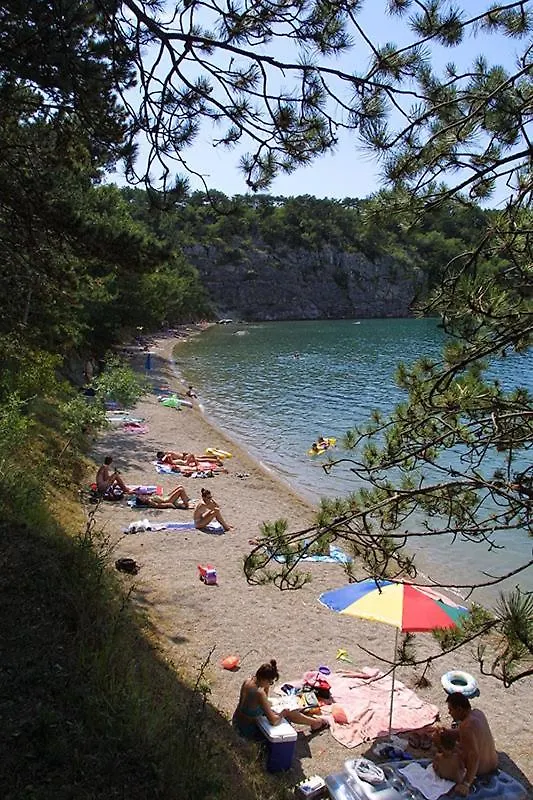 Homestay Ela I Gabi Apartment Omisalj Croatia