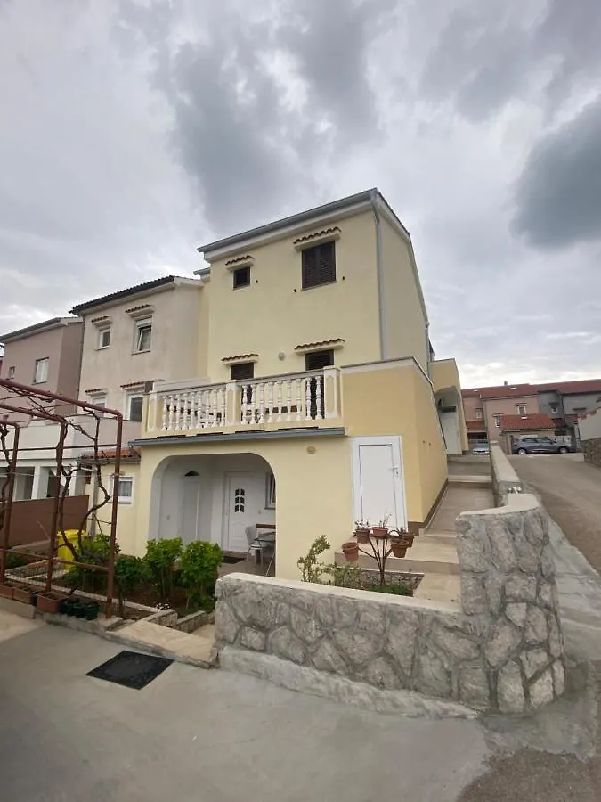 Ela I Gabi Apartment Omisalj 0*,  Croatia